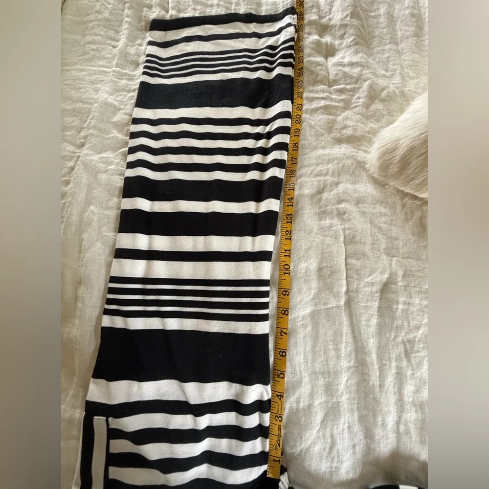Women’s Coolibar Oceanside Tunic Black and White Striped Dress Sz M - Picture 10 of 10